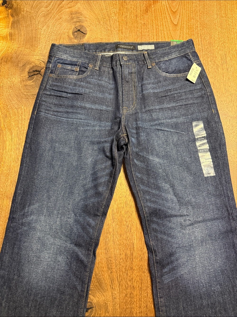 *NWT* AEROPOSTALE Relaxed Jeans - 34x32
